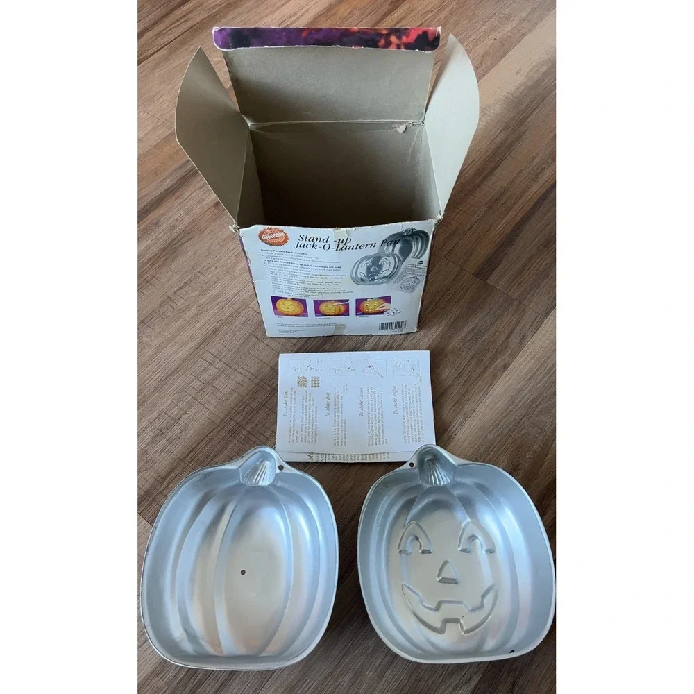 Vintage Wilton Halloween Stand Up Jack-O-Lantern pumpkin witch cake pan 3D